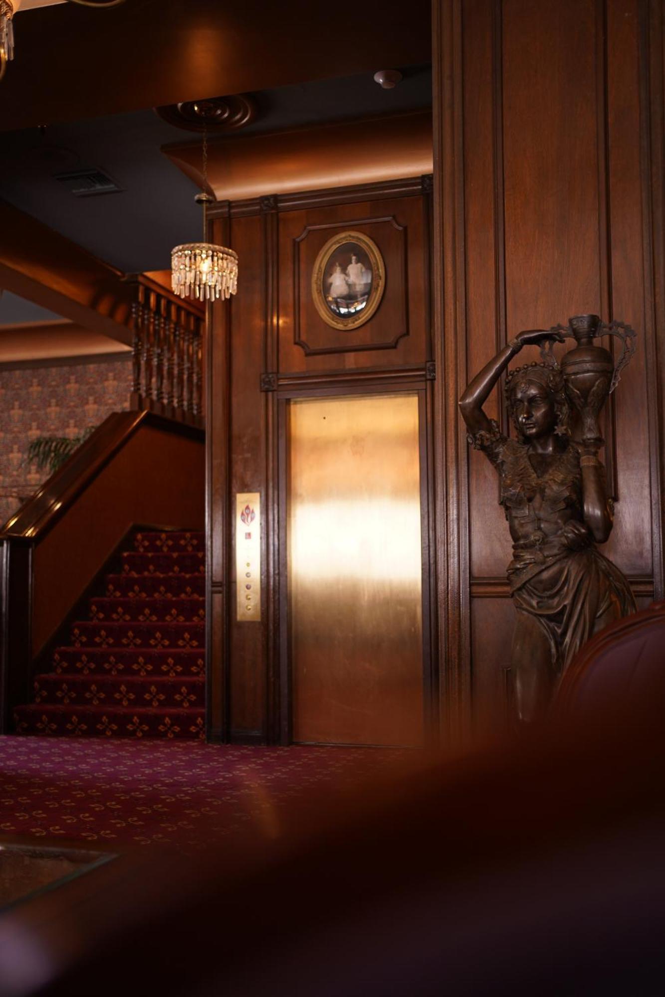 Mizpah Hotel Tonopah Exterior photo